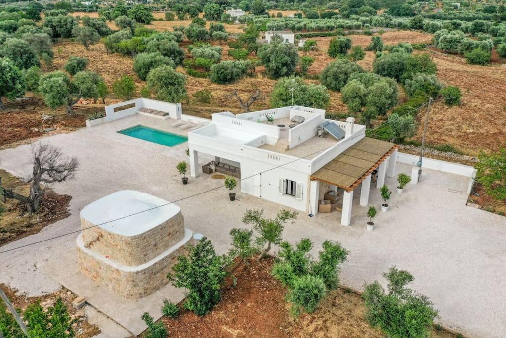 Vilaa Isa Beautiful Villa And Trullo In Ostuni Zewnętrze zdjęcie