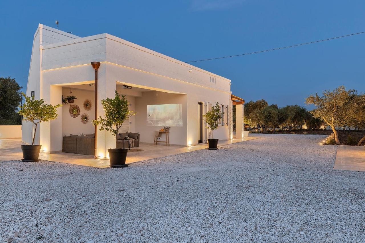 Vilaa Isa Beautiful Villa And Trullo In Ostuni Zewnętrze zdjęcie